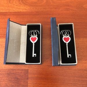 NWOT Love Keychain